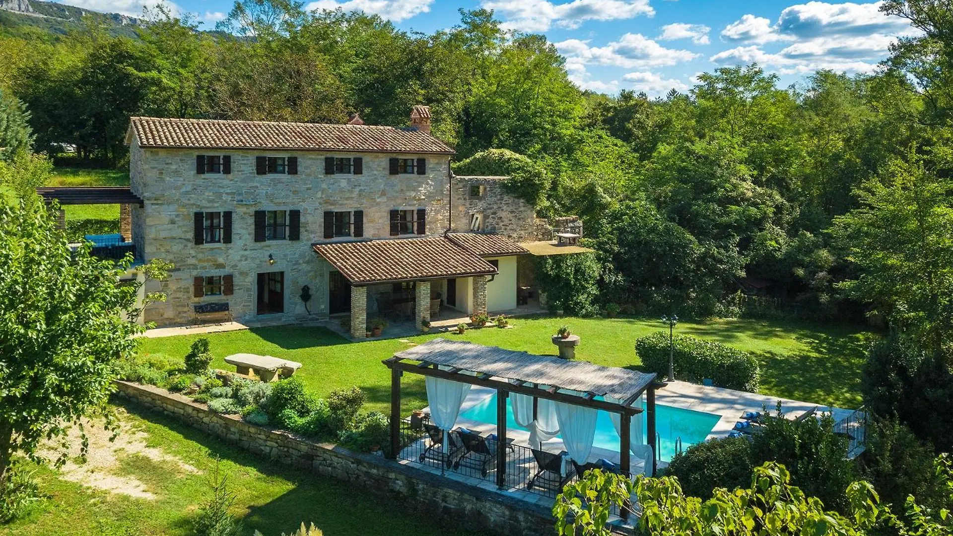 Villa Mulino Old Mill Crnica 0*,