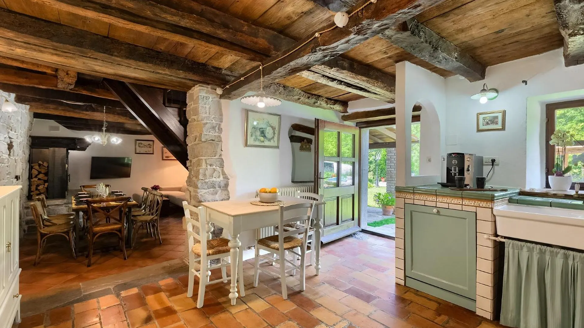 Villa Mulino Old Mill Crnica