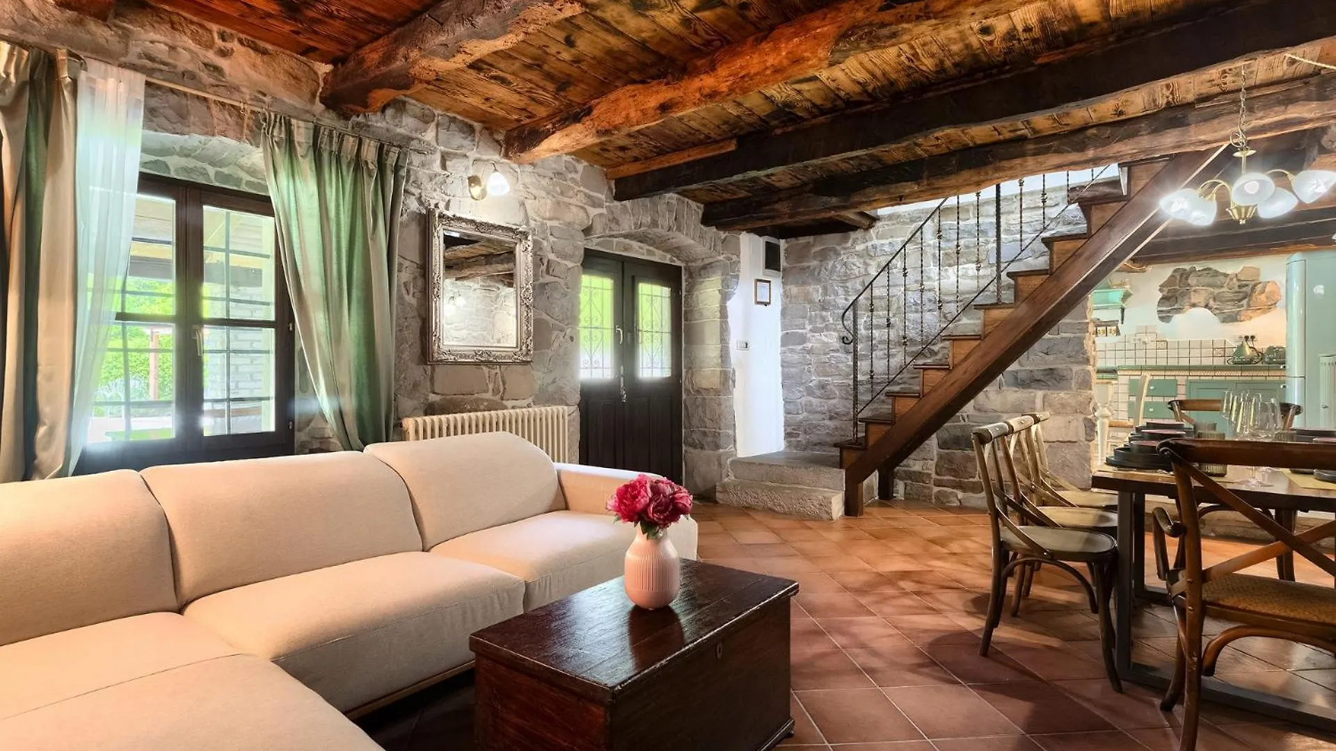 Villa Mulino Old Mill Crnica